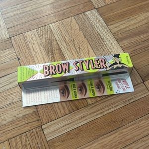 benefit brown styler